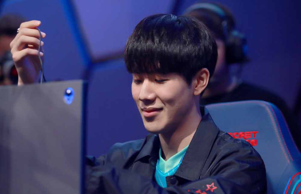 坚持不放人 坚持不放人