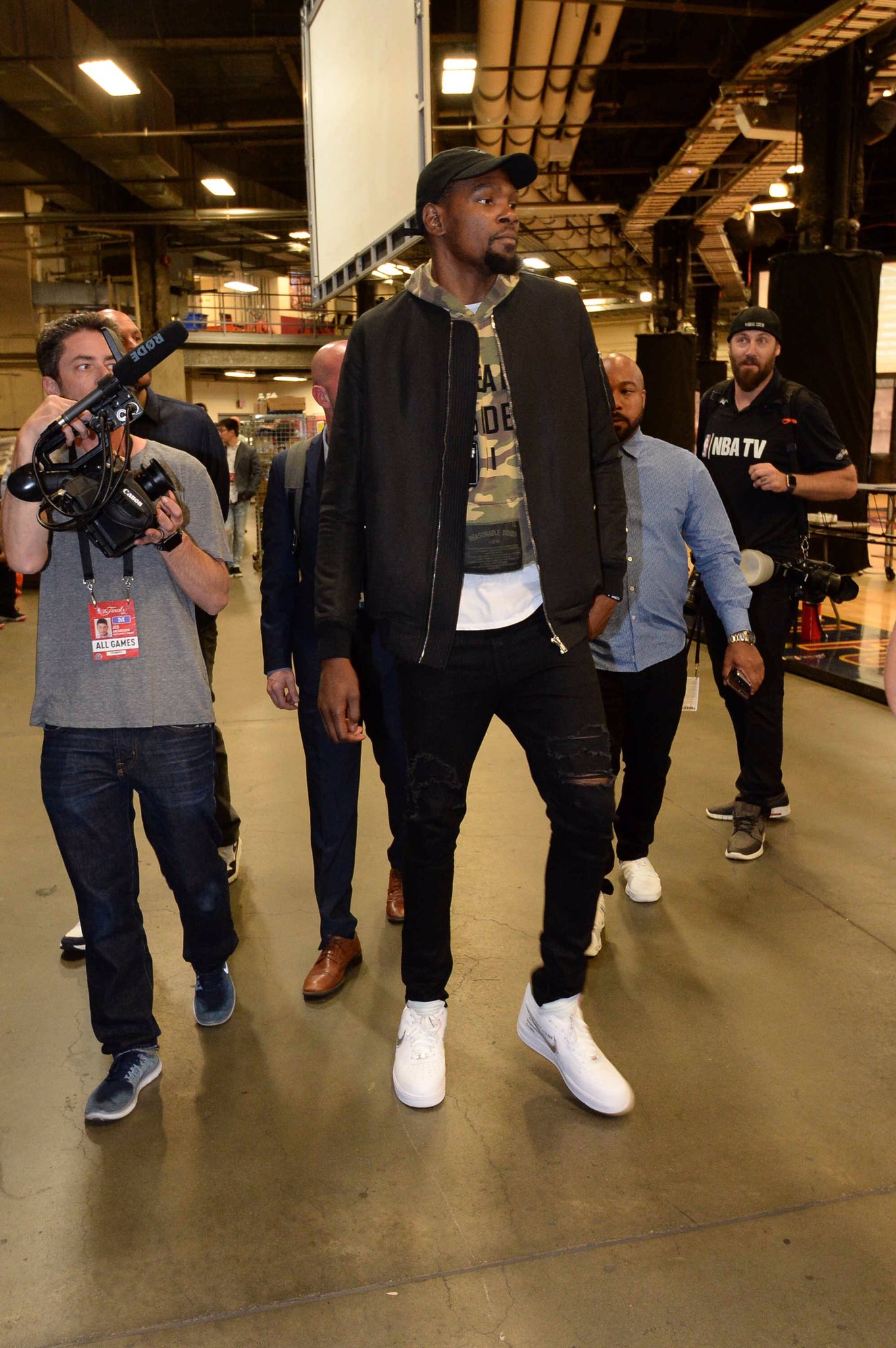 给了纽卡斯 给了纽卡斯