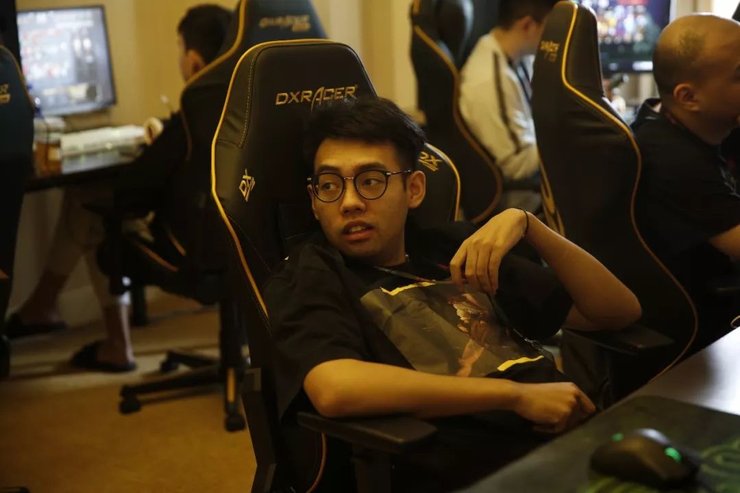 背压下的前 背压下的前